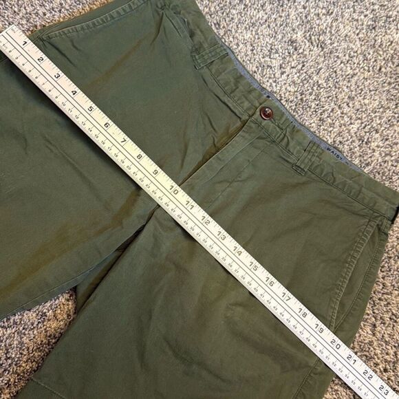 J. Crew Stretch Shorts 31 - Picture 4 of 12